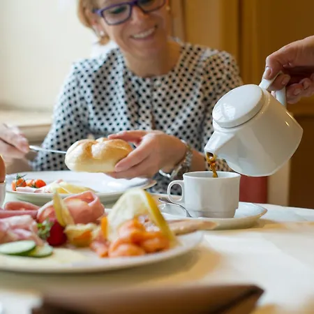 Отель Leipziger Hof 4*