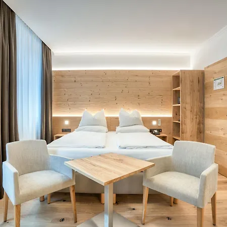 Leipziger Hof 4*