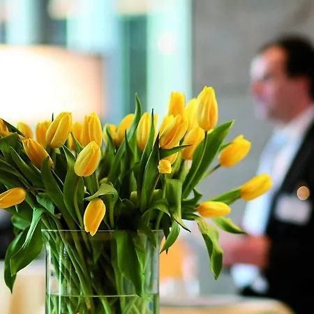 Leipziger Hof Otel 4*