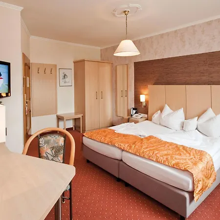Leipziger Hof Otel 4*
