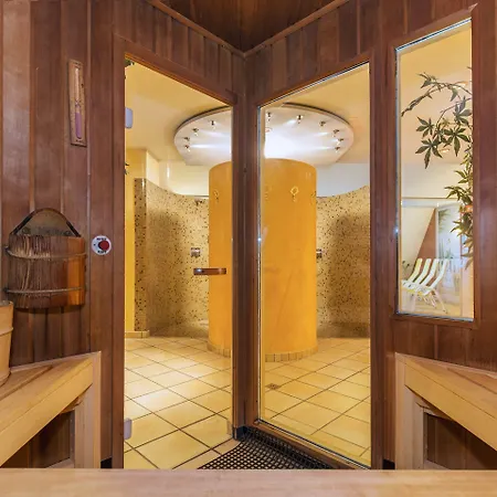 Leipziger Hof Hotel 4*